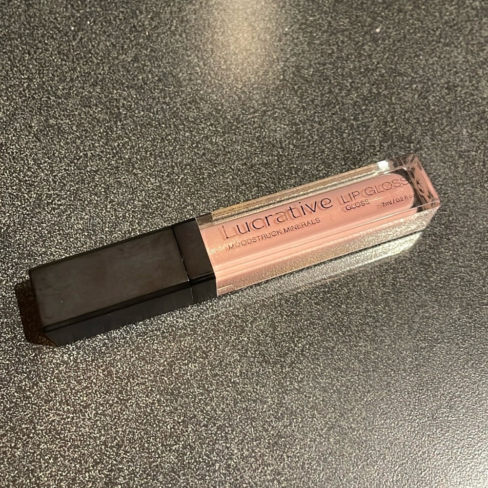 Younique Lip Gloss in Lucid